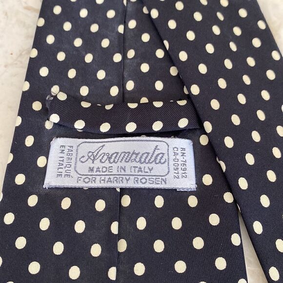 Avanzata for Harry Rosen 100% Silk Polka Dot Tie - Picture 4 of 6